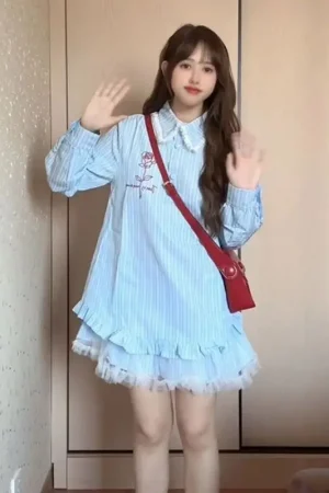 New Sweet Blue Striped Shirt Lace Dress Girls Loose Flesh-covering Long-sleeved Princess Dress