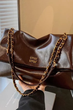 Women‘s Bag Retro PU Leather Underarm Bag autumn and winter Large capacity Commuting Folded Chain Shoulder Bucket Tote Bag